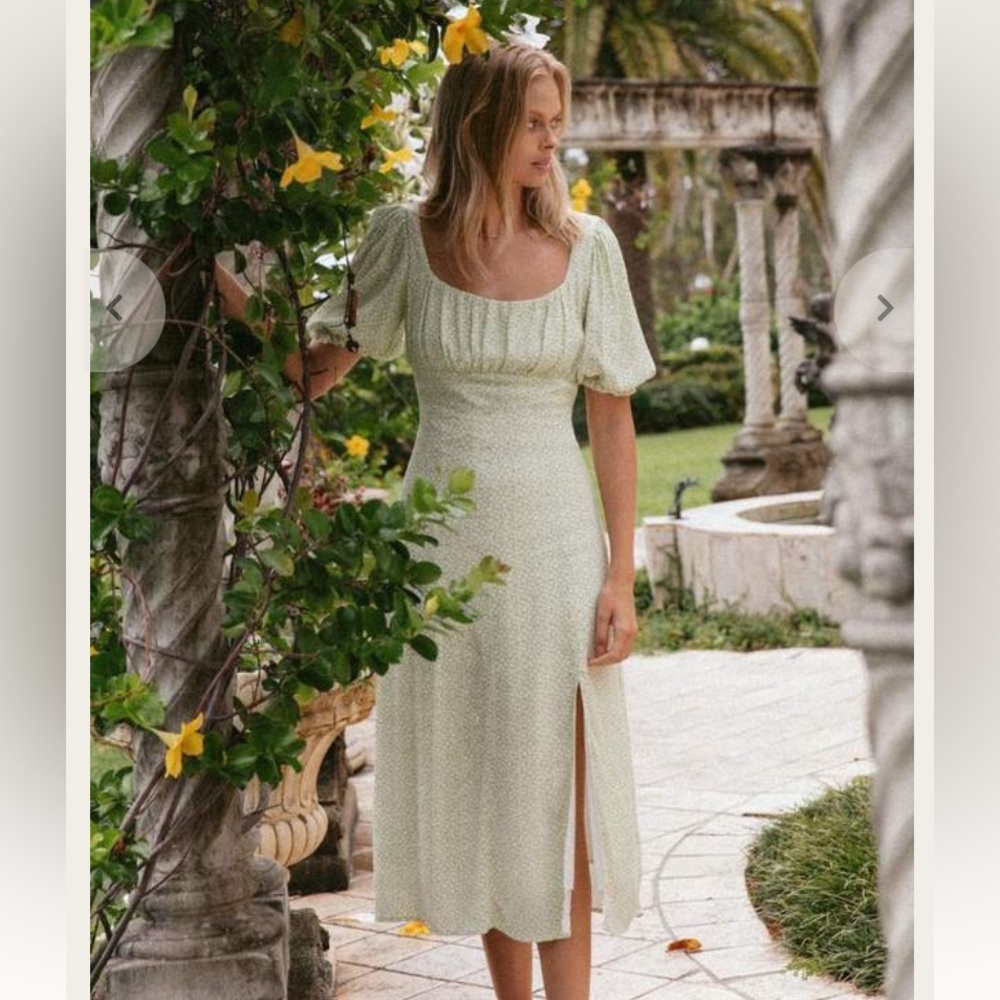 Charlie Holiday Mia MIDI Dress- green floral